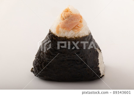 三文魚飯糰 89343601