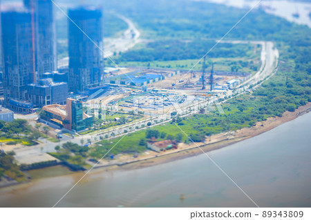胡志明市西貢河沿岸的微型建築工地 89343809