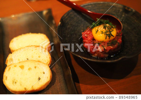 Yakiniku dinner at a high-class yakiniku restaurant (Yukke bruschetta) Yakiniku dinner at a high-class yakiniku restaurant (Yukke bruschetta) 89348965