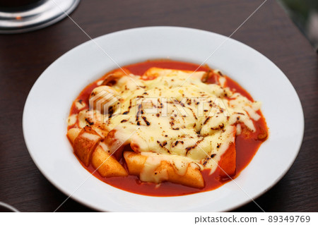 Korean restaurant cheese toppogi (toppokki) Korean restaurant cheese toppogi (toppokki) 89349769