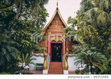Wat Phra Kaew temple in Chiang Rai, Thailand 89351089