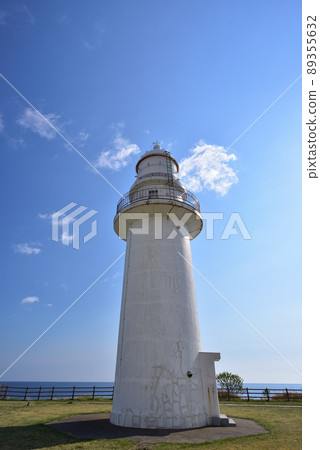拍攝北海道函館江山岬燈塔的春天景色 拍攝北海道函館江山岬燈塔的春天景色 89355632