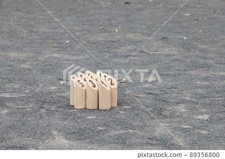 莫爾基(Mölkky),傳統的芬蘭運動 莫爾基(Mölkky),傳統的芬蘭運動 89356800