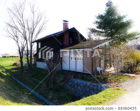 We will send you a letter of spring from the foothills of the northern country. We will send you a letter of spring from the foothills of the northern country. 89360435