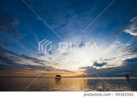 Pontoon floating in the water 89362082