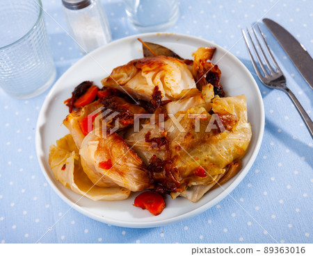 Popular dish of Russian cuisine stewed cabbage 89363016