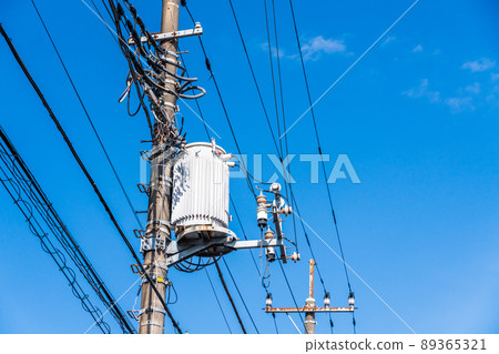 極變壓器 89365321