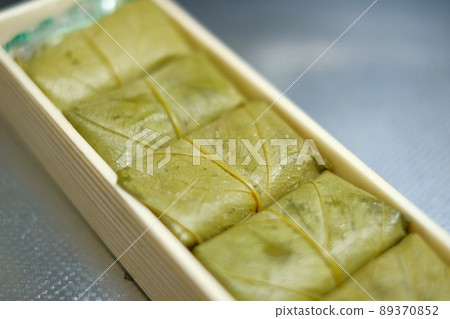 Local cuisine Kaki no ha sushi 89370852