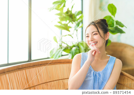 Female portrait beauty system 89371454