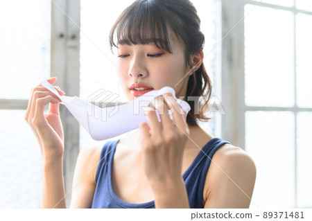 女性肖像 89371481