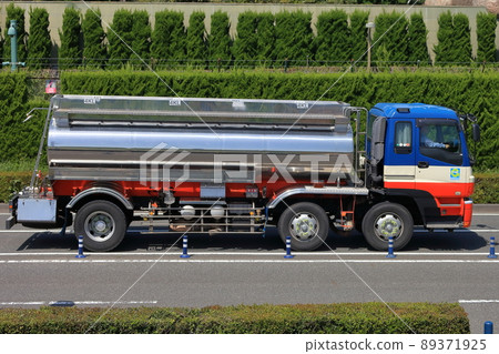 油罐車的形象 油罐車的形象 89371925