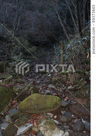 鶴壁瀑布徒步路線 鶴壁瀑布徒步路線 89373605