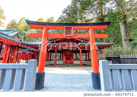 早春的箱根神社 九頭龍神社 神奈川縣箱根町 89374751