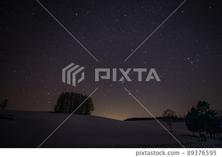 [北海道美瑛町]溫和的七山和星空 89376595