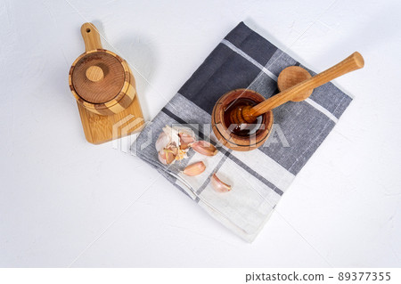 Fermented garlic honey, honey for strong immunity. Fermented garlic honey, honey for strong immunity. 89377355