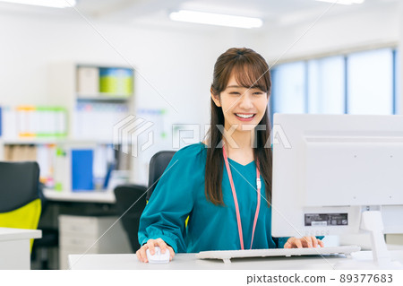 Young engineer woman in the office 89377683