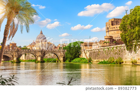 Castel Sant'Angelo over the Tiber, Rome, Italy Castel Sant'Angelo over the Tiber, Rome, Italy 89382773