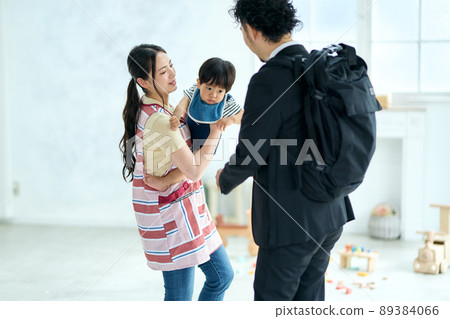 幼兒園接送場景 89384066