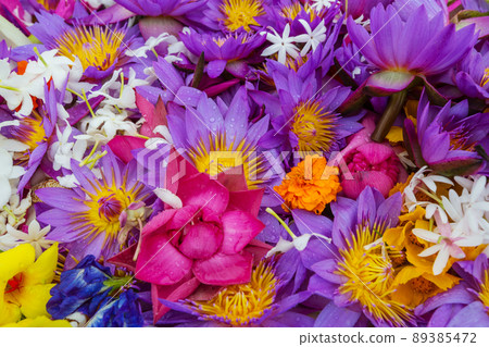 Flowers background 89385472
