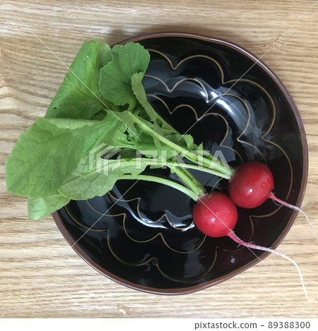 Radish fresh, fresh vegetables 89388300