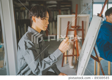 藝術學校預備學校 89389585