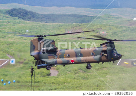 Transport helicopter CH-47J Transport helicopter CH-47J 89392036
