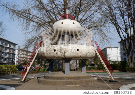 UFO type playset in Kodaira housing complex UFO type playset in Kodaira housing complex 89393728