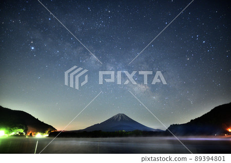 銀河與富士山<正治湖> 銀河與富士山<正治湖> 89394801