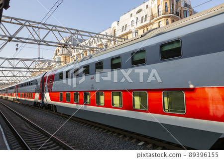 St. Petersburg, Russia-July 17, 2021: landing on a high-speed passenger train at the Moscow Station of St. Petersburg 89396155
