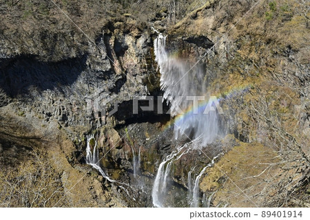 華嚴瀑布飛越彩虹 華嚴瀑布飛越彩虹 89401914