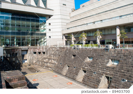 Yokohama Landmark Tower Dockyard Garden 89403700