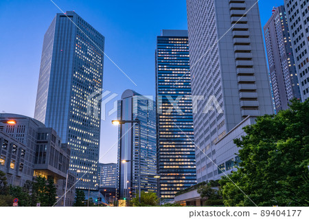 《Tokyo》 Night view of Shinjuku subcenter / office district 《Tokyo》 Night view of Shinjuku subcenter / office district 89404177