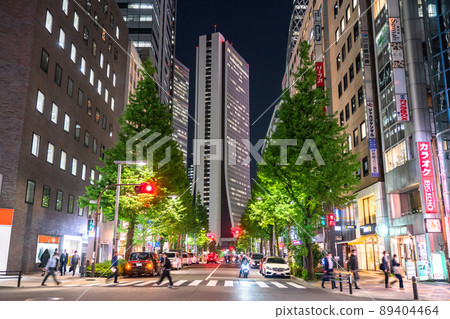 《Tokyo》 Night view of Shinjuku subcenter / office district 89404464
