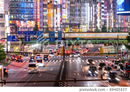《東京》夜新宿歌舞伎町/娛樂區 89405837