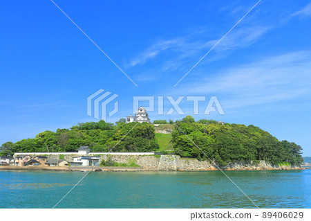 [Saga Prefecture] Karatsu Castle Tower in clear weather 89406029