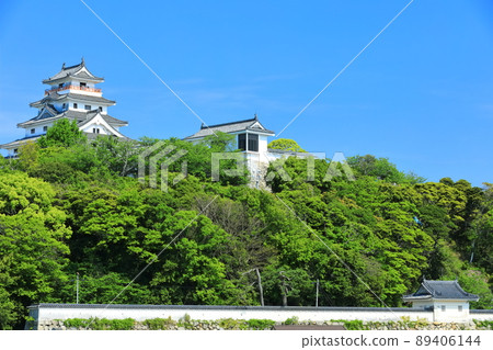 [佐賀縣]天氣晴朗的唐津城樓 89406144