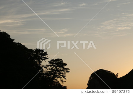 Evening scenery of Nishina Harbor Evening scenery of Nishina Harbor 89407275