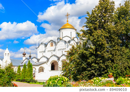 Intercession cathedral of Intercession (Pokrovsky) convent in Suzdal, Russia. Golden ring of Russia 89409010