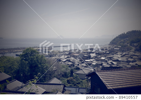 日本岡山縣倉敷市下井的美麗風景與一座橋 日本岡山縣倉敷市下井的美麗風景與一座橋 89410557