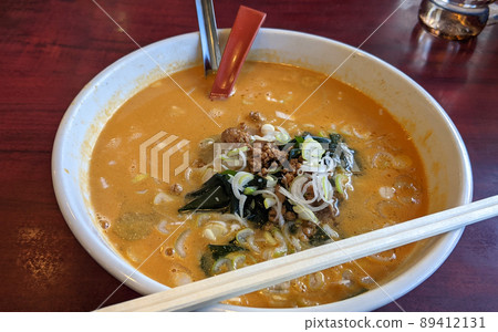 Bamboo noodles 89412131