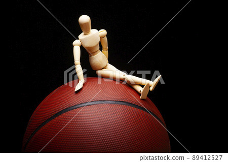 image of basketball wooden figure dark background  89412527