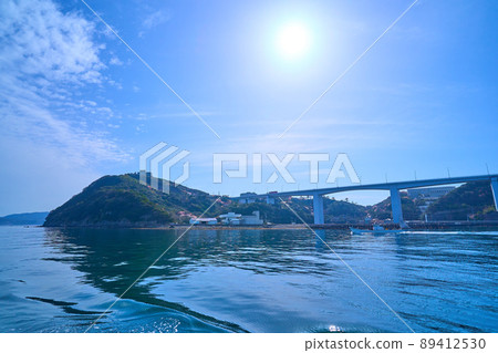 德島縣鳴門海峽(龜浦港方向) 德島縣鳴門海峽(龜浦港方向) 89412530