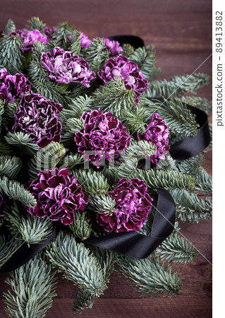 Flower arrangement for funerals, churches, coffins, graves, dark flowers 89413882