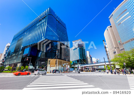 Scenery of Tokyo Ginza Sekiyabashi intersection 89416920