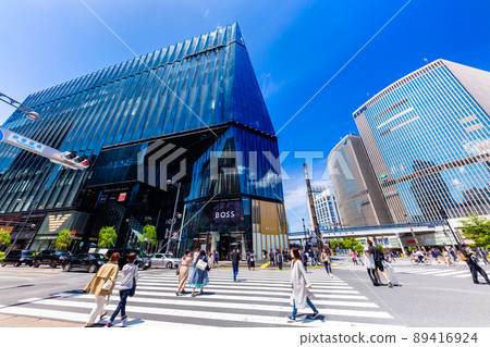 Scenery of Tokyo Ginza Sekiyabashi intersection 89416924