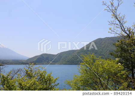 Lake Motosu 89420154