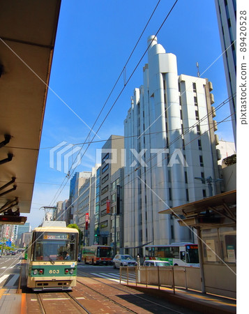 Hiroshima Electric Railway tram running in Hiroshima city 89420528
