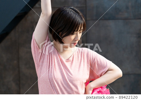 練習啦啦隊的女人 89422120