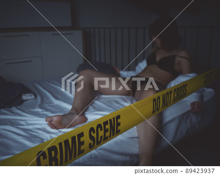 Crime Scene - Woman dead lying on the bed Crime Scene - Woman dead lying on the bed 89423937