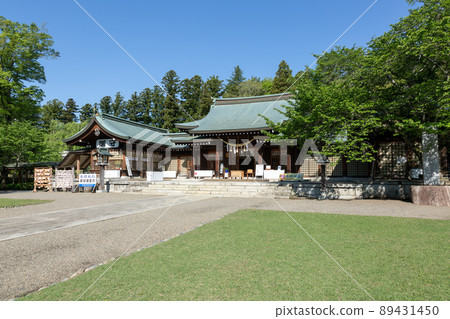春天在偕樂園櫻山的茨城縣護國神社的禮拜堂 89431450